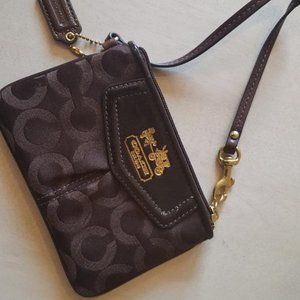 Coach Signature Canvas Wristlet - Brown